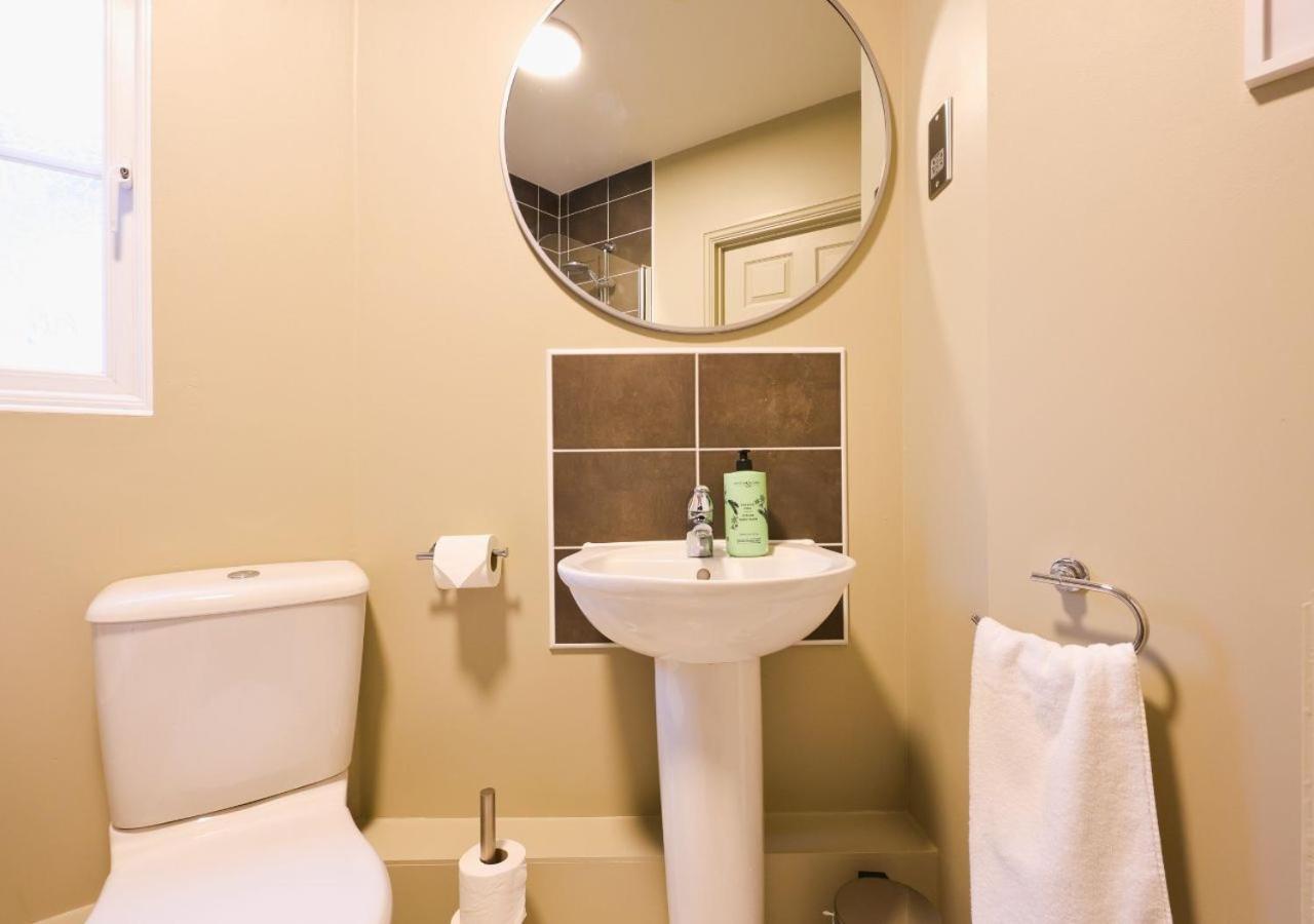 Stylish Flat With Sofa Bed In Malmesbury! Apartment *