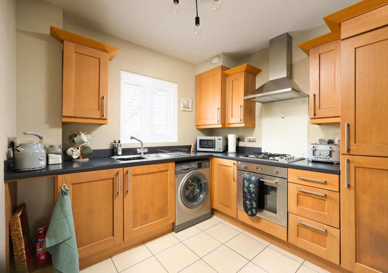 Apartment Stylish Flat With Sofa Bed In Malmesbury!